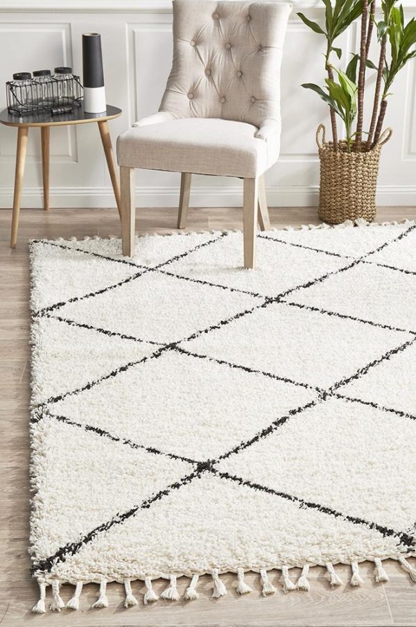 Saffron 22 Rug (White) by Rug Culture Fashion